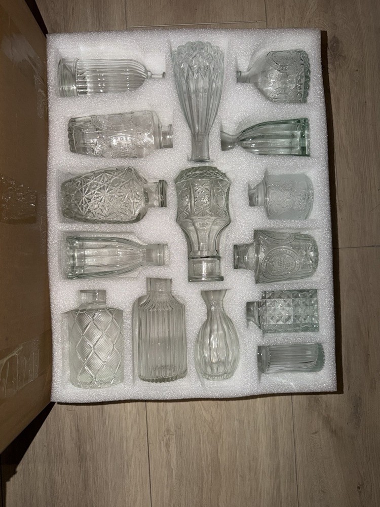 30pc Clear Glass Bud Vases Bulk Set Vintage Style Mini Flower Vase Wedding Decor