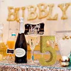 TONIFUL 7.8 Inch Gold Glitter Number 5 Wooden Table Centerpieces Gold-5