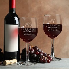 Custom Engraved Mr and Mrs Wine Glass Set for Wedding – Newlywed Gift for Couple