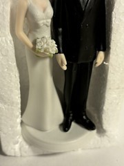 Weddingstar The Love Pinch Bridal Couple Funny Wedding Porcelain Figure cake top