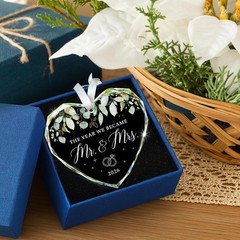 Heart-Shaped Glass Ornament 2026 for Mr & Mrs – Perfect Wedding Gift