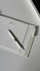 Vintage Hallmark Wedding Guest Book Ivory Embossed w/ Pen Ring Binder 864 Lines