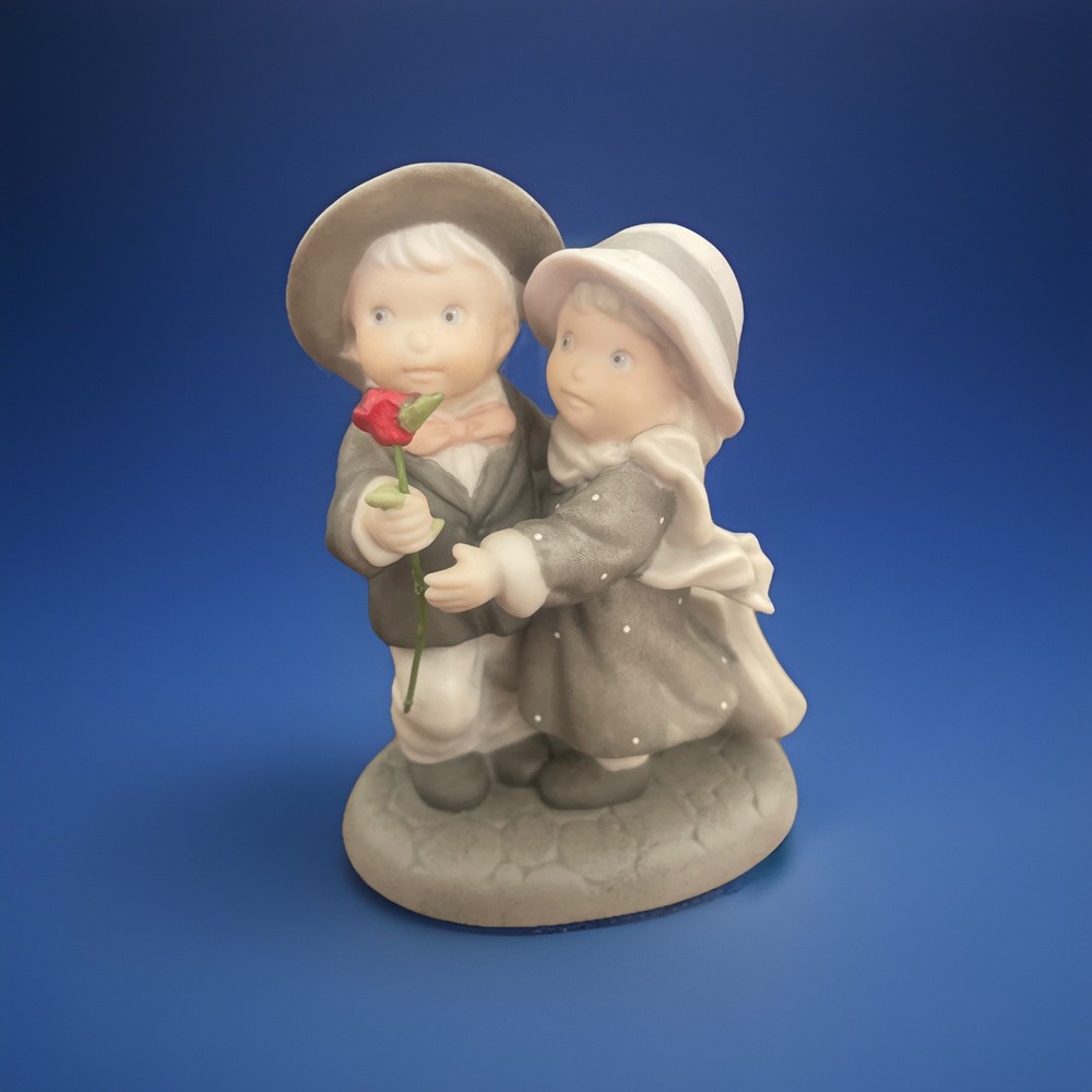 1997 NBM Bahner ‘Bloomin With Love» Enesco Porcelain Couple Figurine W Box
