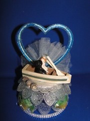 New Vintage Unique Kissing Bride & Groom in canoe Wedding Cake top #200