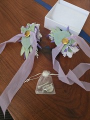 Ling’s moment 2pcs Prom Wrist/Shoulder Corsage Artificial Flower, Girl/Mother…