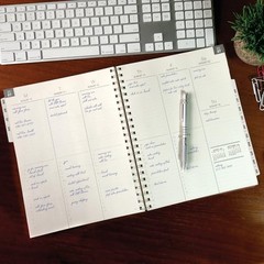 ESSENTIAL 2026-2027 Monthly & Weekly Planner with Tabs, 7″x9″: 14 7″ x 9″