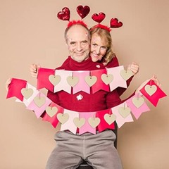 100Pcs 1″ Wooden Hearts for Crafts, Small Wood Hearts Cutout 1 Inch (100 Pcs)