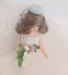 VINTAGE HAND MADE TULLE BRIDE PILLOW CENTERPIECE BRIDAL SHOWER