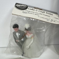 Vintage Wilton Wedding Cake Decorations Toppers Hearts Trims NOS Mixed Lot