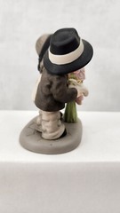 2000 NBM Bahner Studios Enesco Bearing the Blossoms of Love Figurine #786098