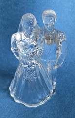 Cristal d’Arques 24% Lead Crystal Bride and Groom Wedding Cake Topper Figurine