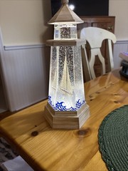 Acrylic LED & Water Spinning Lighthouse BO, Light up, 3AA Battery not Included.