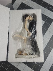 A Kiss and We’re Off Funny Couple Wedding Cake Topper GUC Boxed Figure
