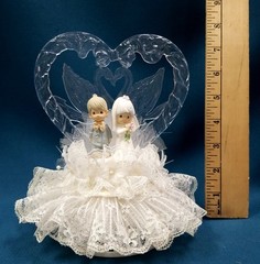 VTG Precious Moments Wedding Cake Topper Porcelain Bride + Groom EUC!