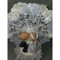 Vintage Coast Novelty Wedding Cake Topper Kissing Bride Groom Lace Arch 9 Inch