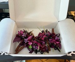 5 New Ling’s Moments Purple Violet Burgundy Wedding Boutonnieres Pinned