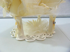 Vintage 1950’s Wedding Cake Topper – Bells Roses