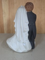Wedding Anniversary Bride And Groom Porcelain Cake Topper Retro VTG Lefton 4 in