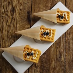 50 pcs 6″ long Natural Wooden Food Serving Cones Wedding Disposable Tableware