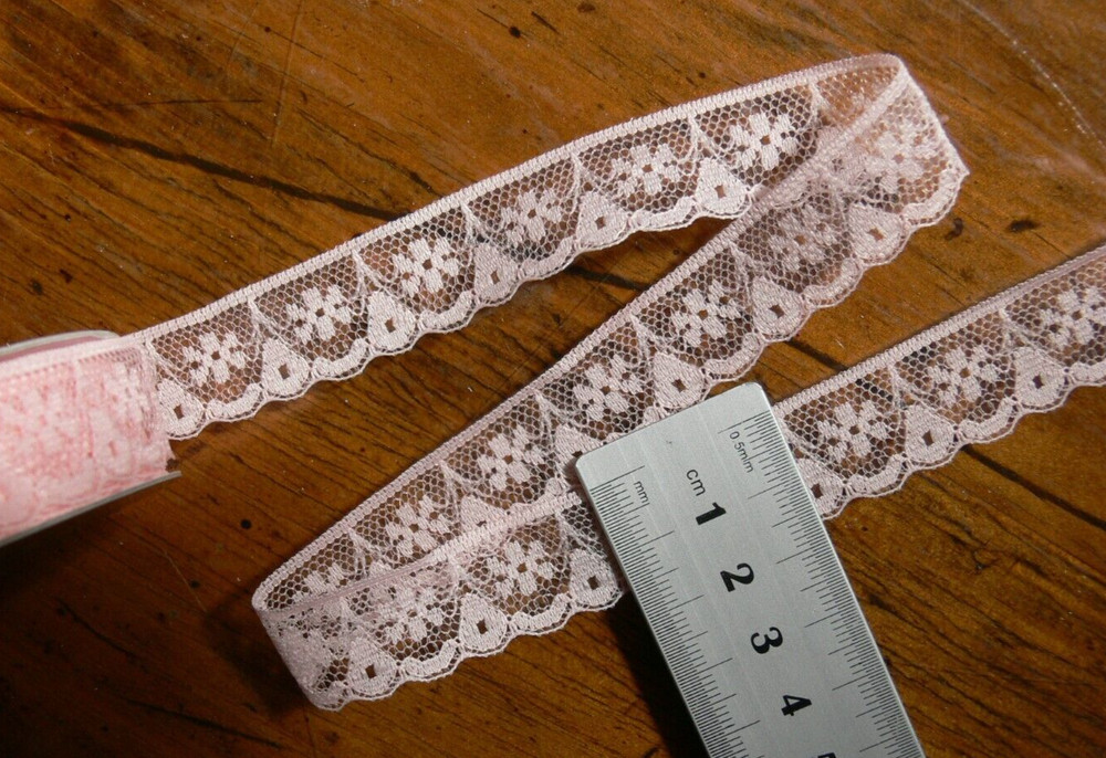 Polyester Floral Scalloped Edged Lace PINK BLUSH 18mm Wide 2.7 Metre Length TH3D