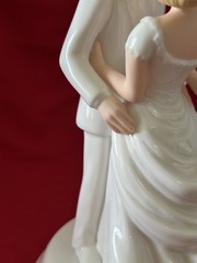 Vintage Lenox Opal Innocence Bride & Groom Wedding Cake Topper Figurine