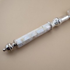 Towle Silversmiths 1690 Stamp Mother of Pearl Cake knife