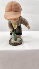2000 NBM Bahner Studios Enesco Boy Smelling Tulips Figurine #678201