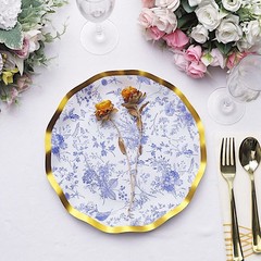 25 Round 10″ BLUE Paper Salad Plates Gold Wavy Rim Party Tableware Decorations