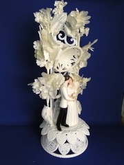New Vintage Wilton «White Orchids» Wedding Cake Top, White Coat # 114-10736