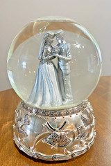 25th Wedding Anniversary Music Snow globe – Bride & Groom Silversmith Co.