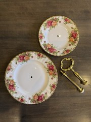 Royal Albert Old Country Rose 2- Tier Cake Dessert Stand