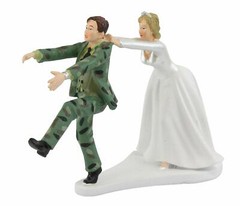 Wilton Camo Groom Bride Military Wedding Cake Topper Figurine, 6.3″ W x 4.25″ H