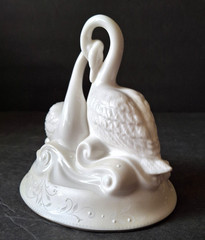 Lenox Opal Innocence Wedding Promises Swans Cake Topper Centerpiece 6225916 New