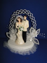 New Wilton Designer Series «NEW BEGINNING» Wedding Cake Top # 110-857