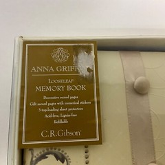 NEW C.R. GIBSON FINE GIFTS ANNA GRIFFIN MEMORY BOOK IVORY FLORAL W0-3858 LINEN