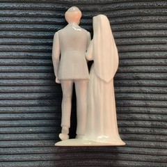 Lefton Porcelain Bride & Groom Wedding Cake Topper Figurine, Limited Edition