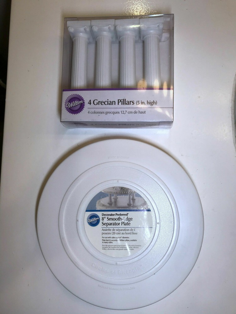 Wilton 302-4102 Separator Plates 8″ & Grecian Pillars 303-3703 (5″set of 4)