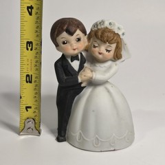 Vintage 1960s Lefton Porcelain Bride and Groom Figurine 3.5″ Wedding Cake Topper