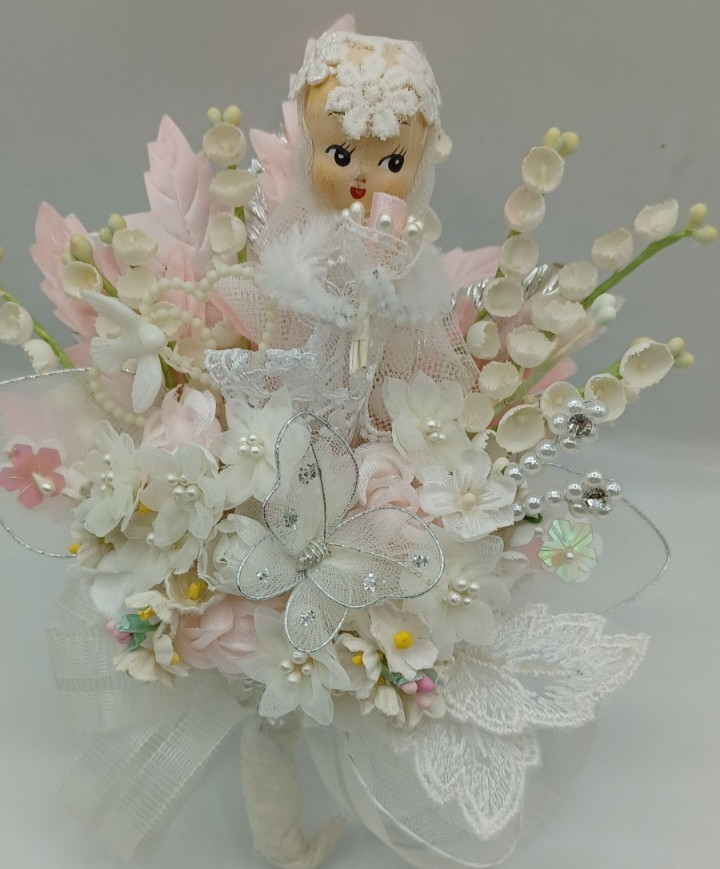 Vintage Handmade Wedding Corsage Composition Bride Lace Hearts Dove Millinery