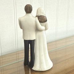 Vintage Porcelain Bride and Groom Cake Topper Figurine Made In Korea wedding