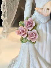 Lefton Porcelain Wedding Cake Topper & Figurine Groom & Bride w Lace Veil 1990
