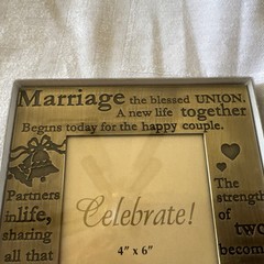 Wedding Photo Frame 4×6 Brushed Brass Engraved Love Quote Hearts Decor Gift NIB