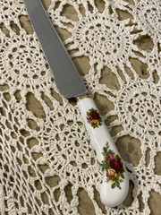 Royal Albert Old Country Roses Cake Knife Stainless Serrated Blade Bone China