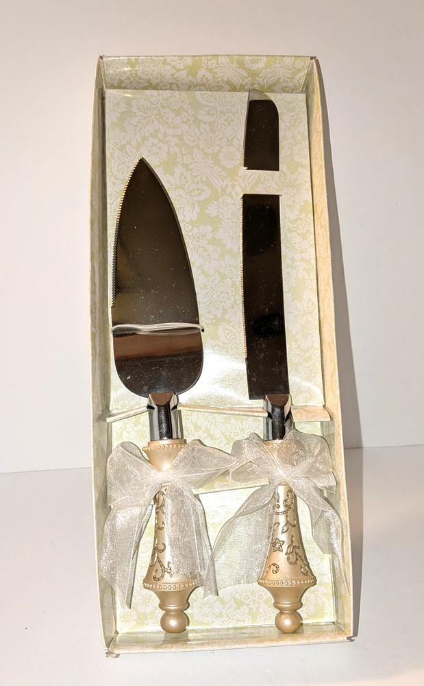 NIB Knife and Server Set, ResinMetal For Wedding Shower, Wedding, Graduation