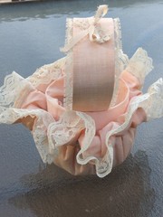 Mid Century Flower Girl Basket Pink Satin Lace Ribbon Wedding Shabby Chic – USED
