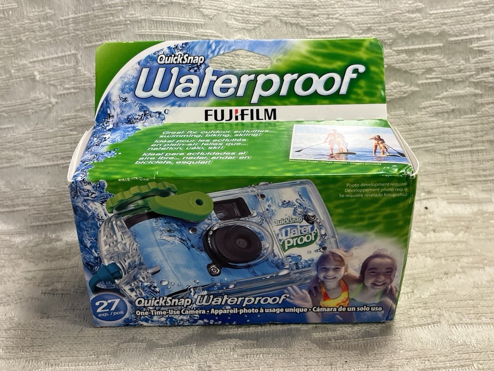 Fujifilm QuickSnap Waterproof Disposable Camera 35mm 27 Exposures New — 8719