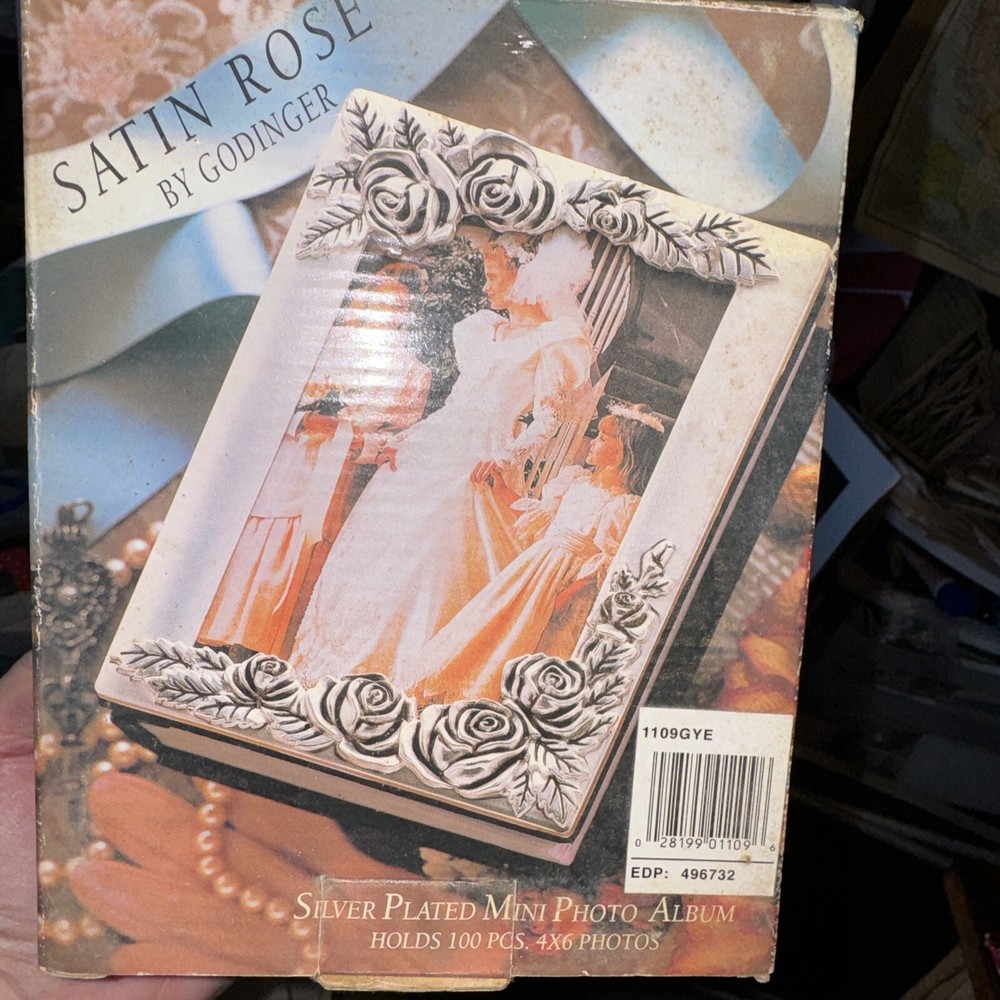 SILVER PLATED SATIN FINISH WEDDING ALBUM FRAME HOLD 4X6 PHOTO ALBUM HOLDS 100