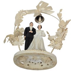 Vintage Wedding Cake Topper Bride and Groom Brown Hair Brunette 1950s