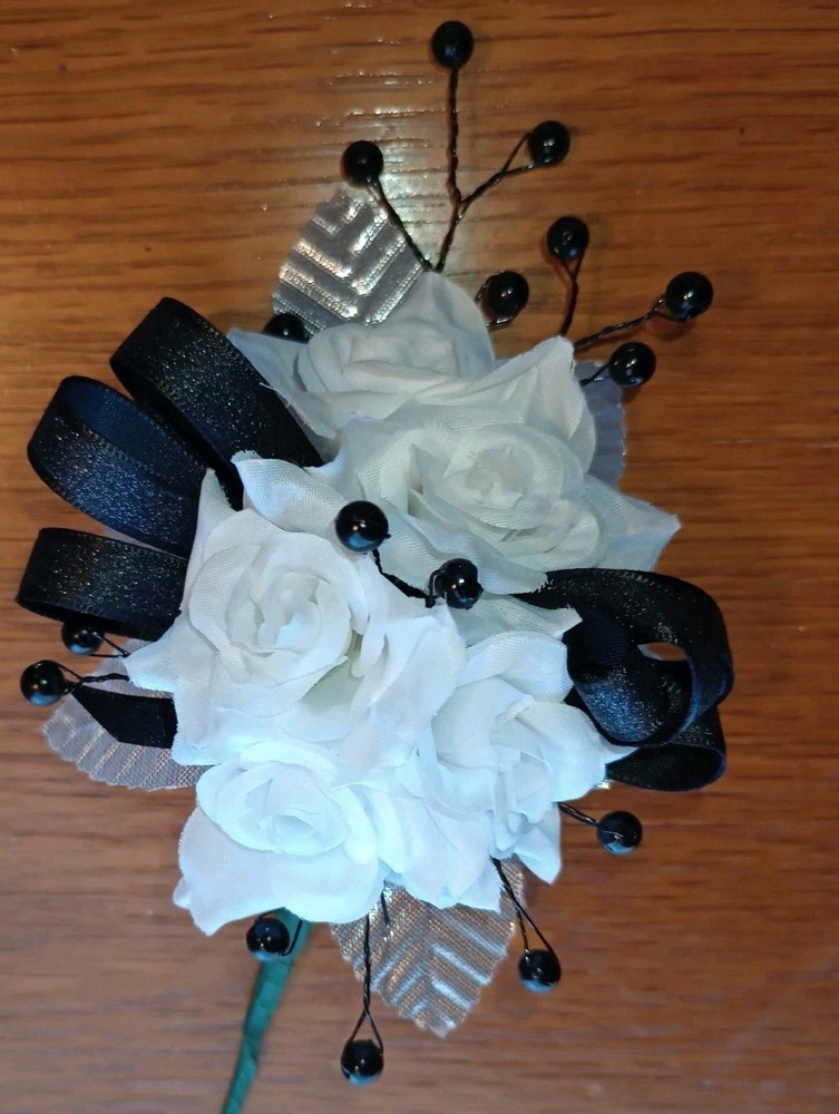 NEW 6″ Artificial White Rose Wrist Corsage Black Pearls, Silver Leaves Prom