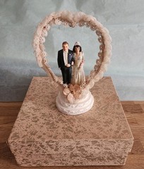 Vintage 1940s Coast Novelty Chalkware Wedding Cake Topper Bride Groom 7.5″